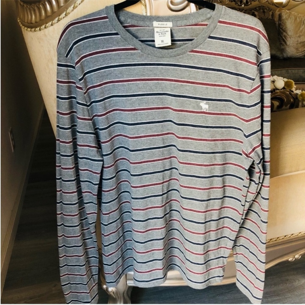 Abercrombie & Fitch Men’s Long Sleeve - Picture 3 of 4